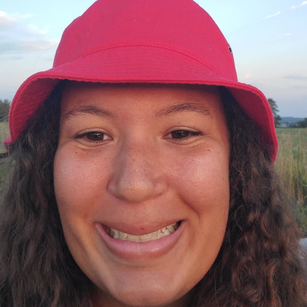 Meet your Posher, Whitney
